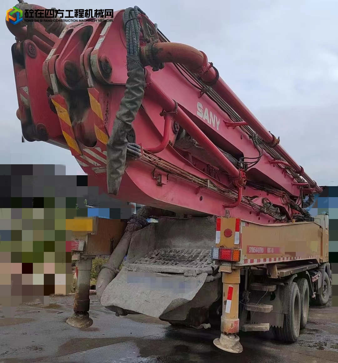 精品出售18年10月三一奔驰56米泵车