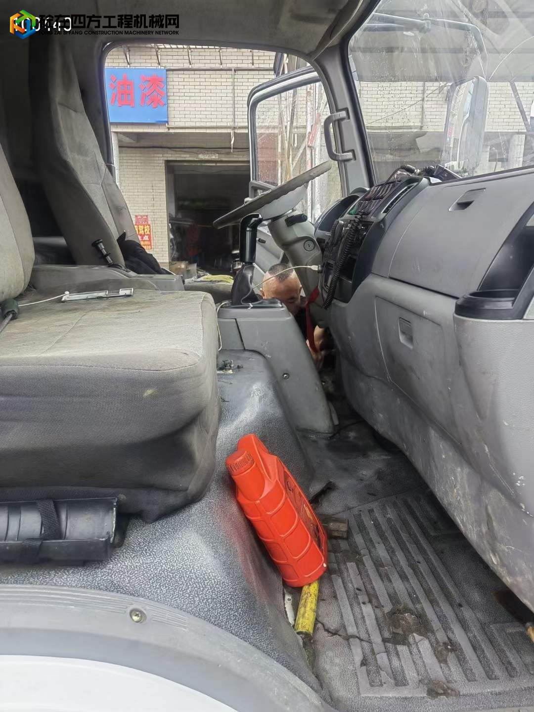 https://images.tongzsf.com/tong/truck_machine/20221130/16386ff3b45ef6.jpg