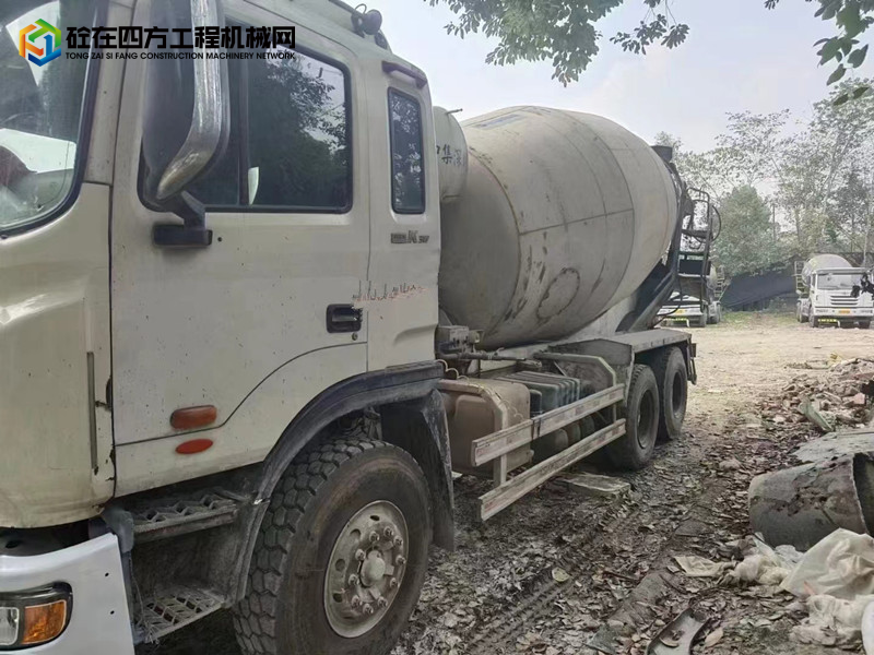 https://images.tongzsf.com/tong/truck_machine/20221201/1638857a371847.jpg
