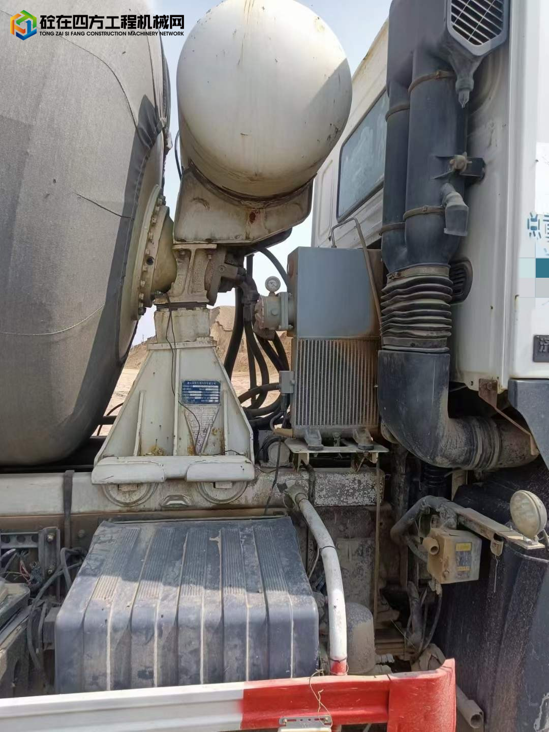 https://images.tongzsf.com/tong/truck_machine/20221201/1638864de1c64f.jpg
