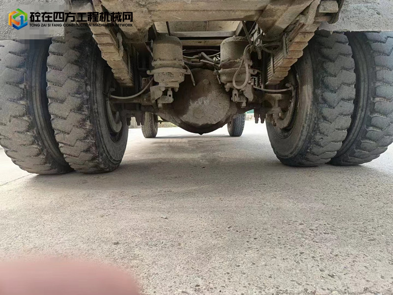 https://images.tongzsf.com/tong/truck_machine/20221205/1638d4b1fbefd0.jpg