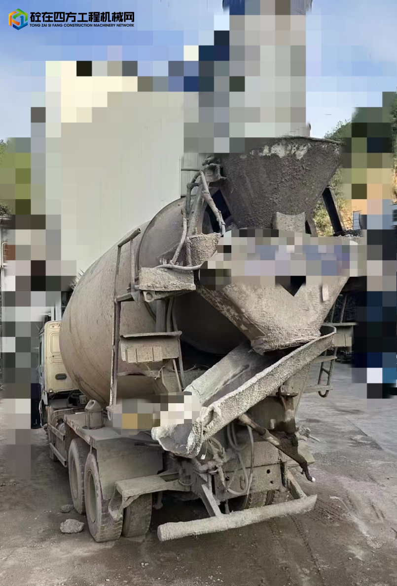 https://images.tongzsf.com/tong/truck_machine/20221205/1638d66cfb5b3a.jpg