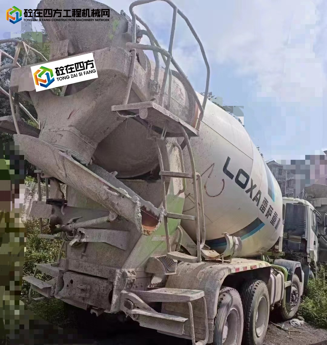 https://images.tongzsf.com/tong/truck_machine/20221205/1638d8a9bbdb56.jpg