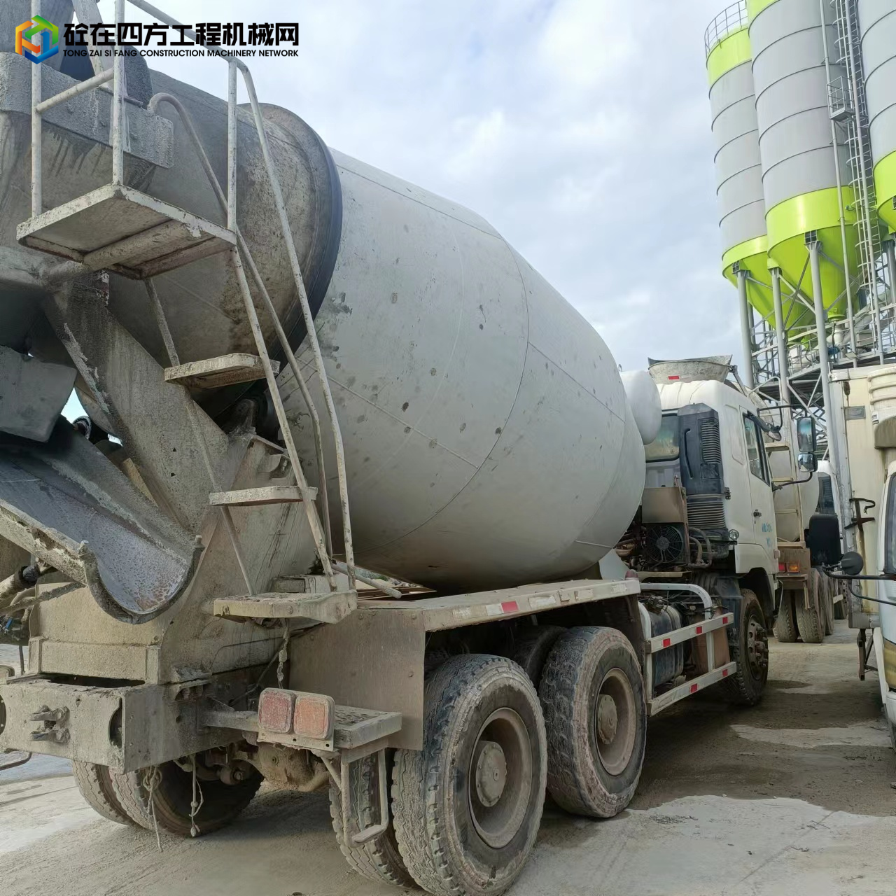 https://images.tongzsf.com/tong/truck_machine/20221206/1638f32182af7b.jpg