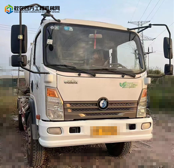 https://images.tongzsf.com/tong/truck_machine/20221207/1638ffa469a94c.jpg