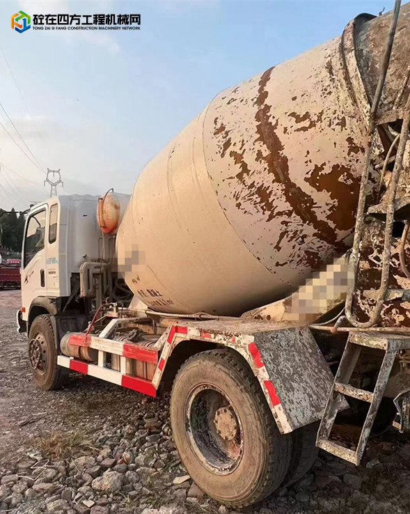https://images.tongzsf.com/tong/truck_machine/20221207/1638ffa47f36aa.jpg