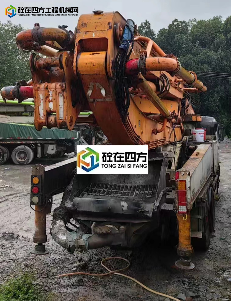 https://images.tongzsf.com/tong/truck_machine/20221212/16396df49ee1de.jpg