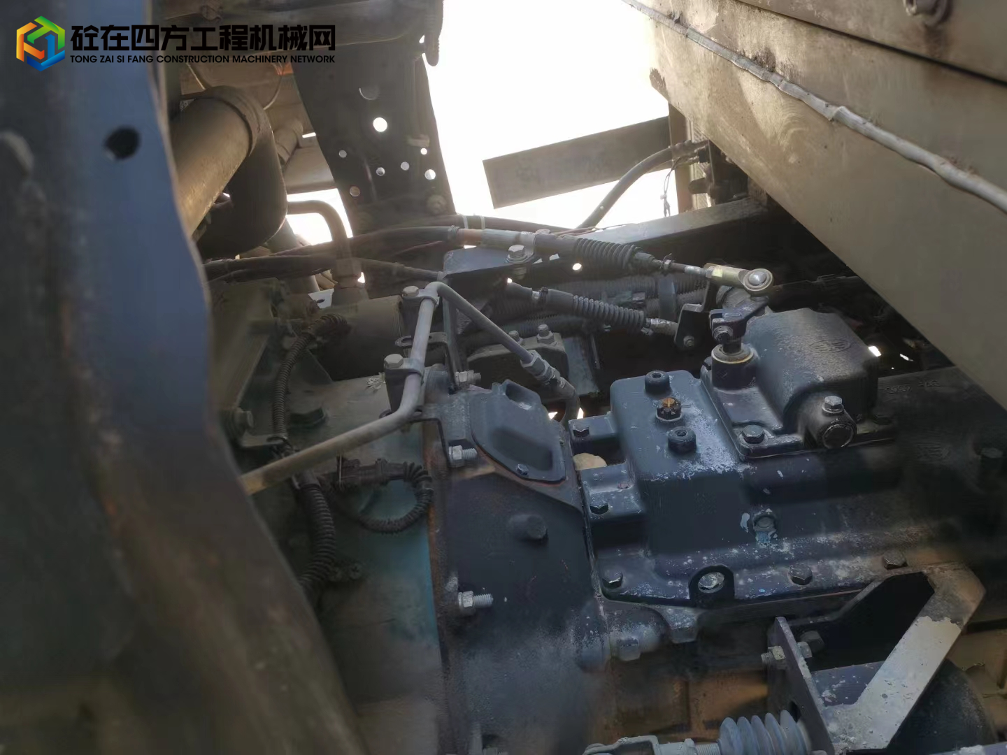 https://images.tongzsf.com/tong/truck_machine/20221214/163998e628d0b5.jpg