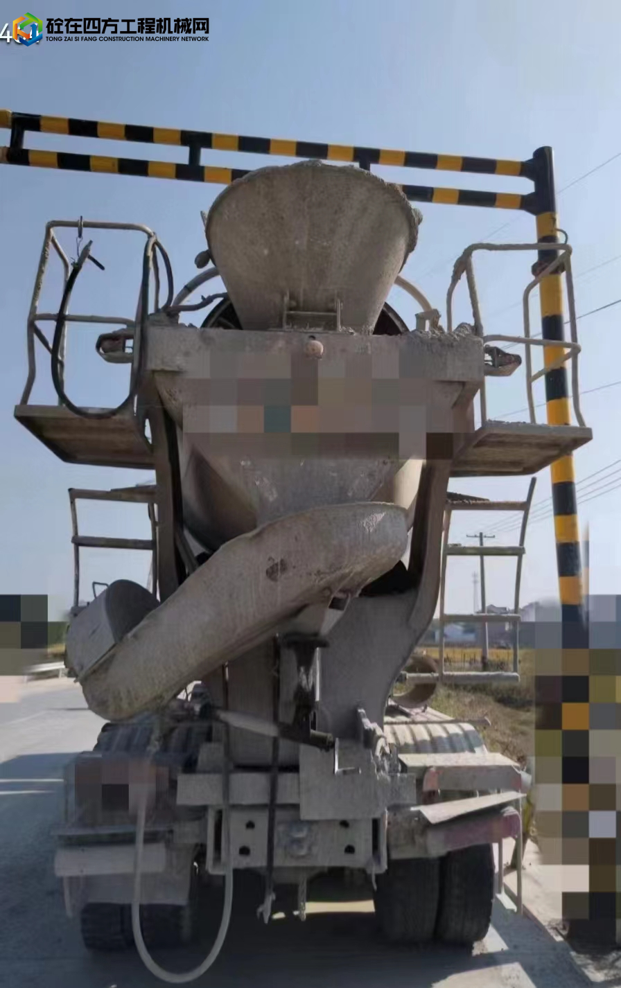 https://images.tongzsf.com/tong/truck_machine/20221221/163a2e07beaec7.jpg