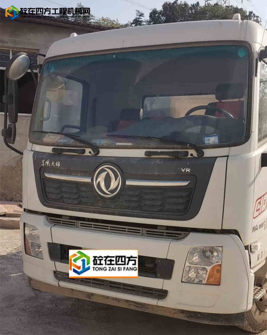 https://images.tongzsf.com/tong/truck_machine/20230103/163b3ef7ccfe59.jpg