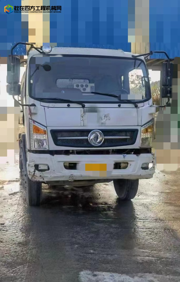 https://images.tongzsf.com/tong/truck_machine/20230109/163bb7096018f3.jpg