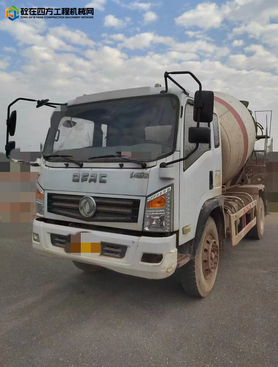 https://images.tongzsf.com/tong/truck_machine/20230109/163bbc84cd8a50.jpg