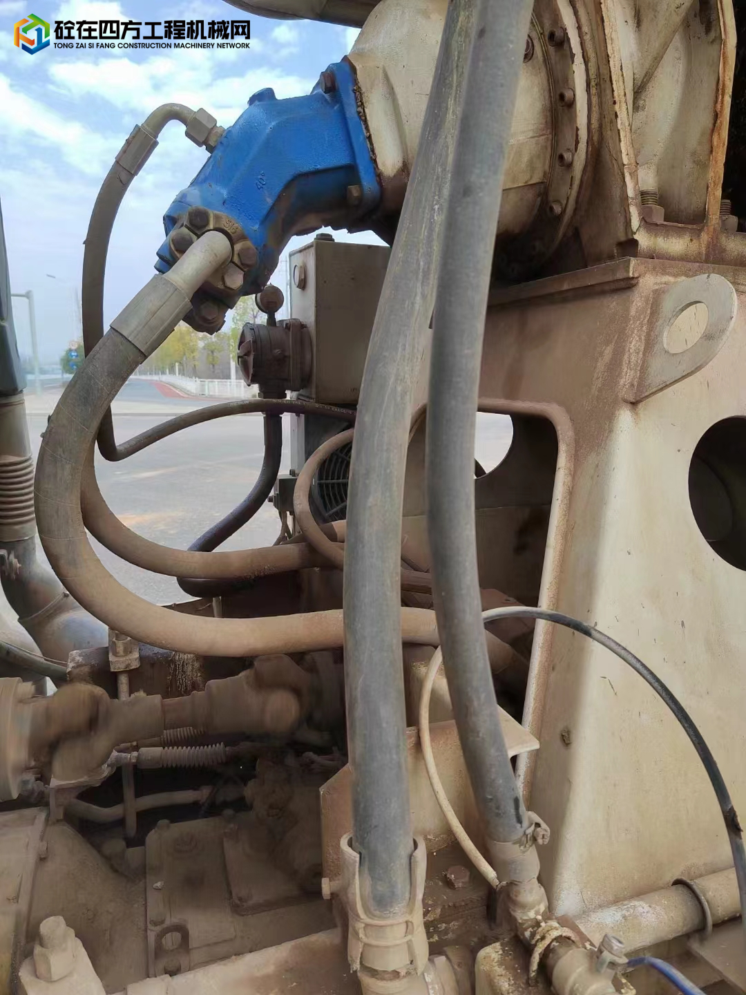 https://images.tongzsf.com/tong/truck_machine/20230109/163bbc85389683.jpg