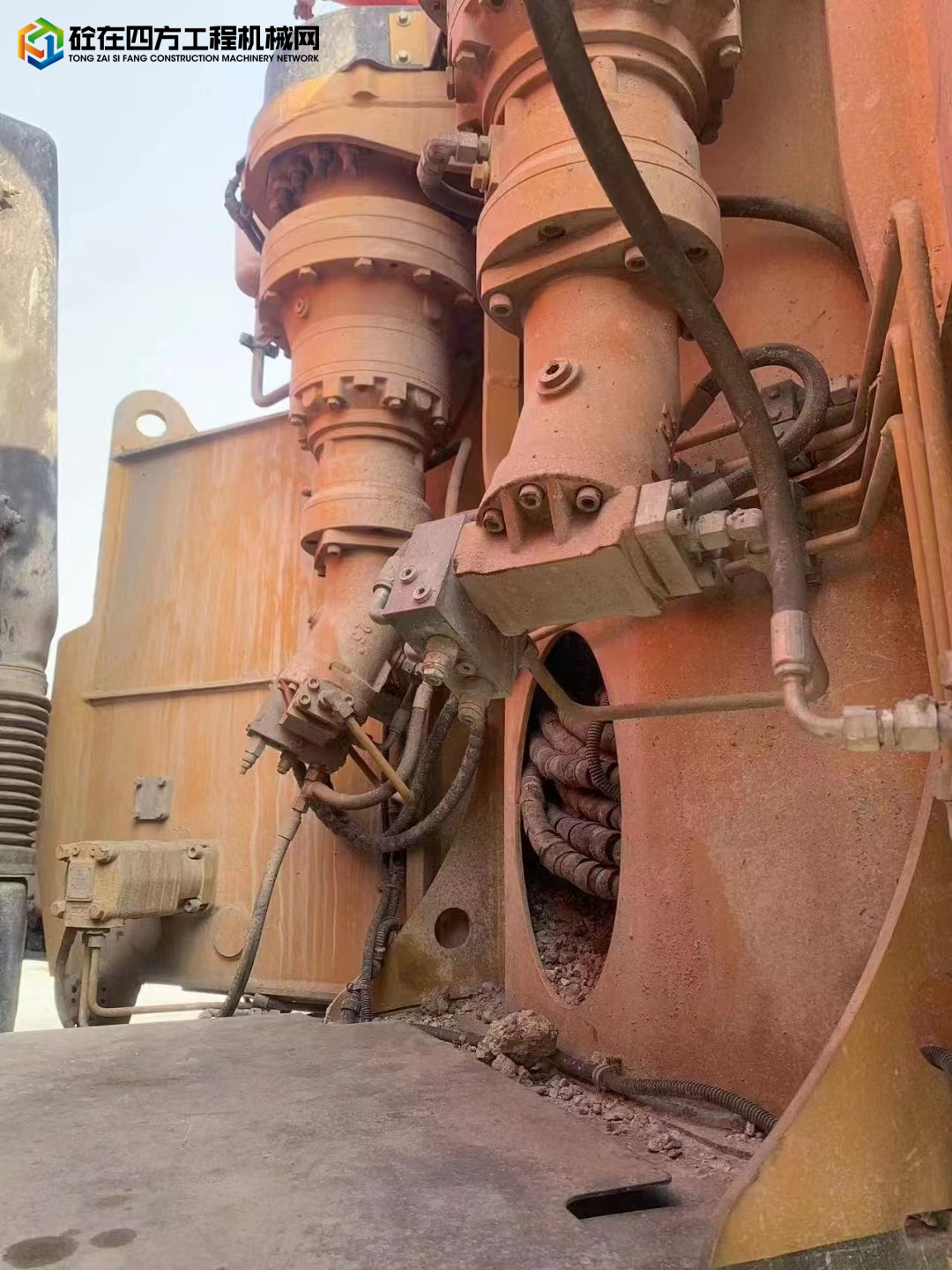 https://images.tongzsf.com/tong/truck_machine/20230111/163be5000e0664.jpg
