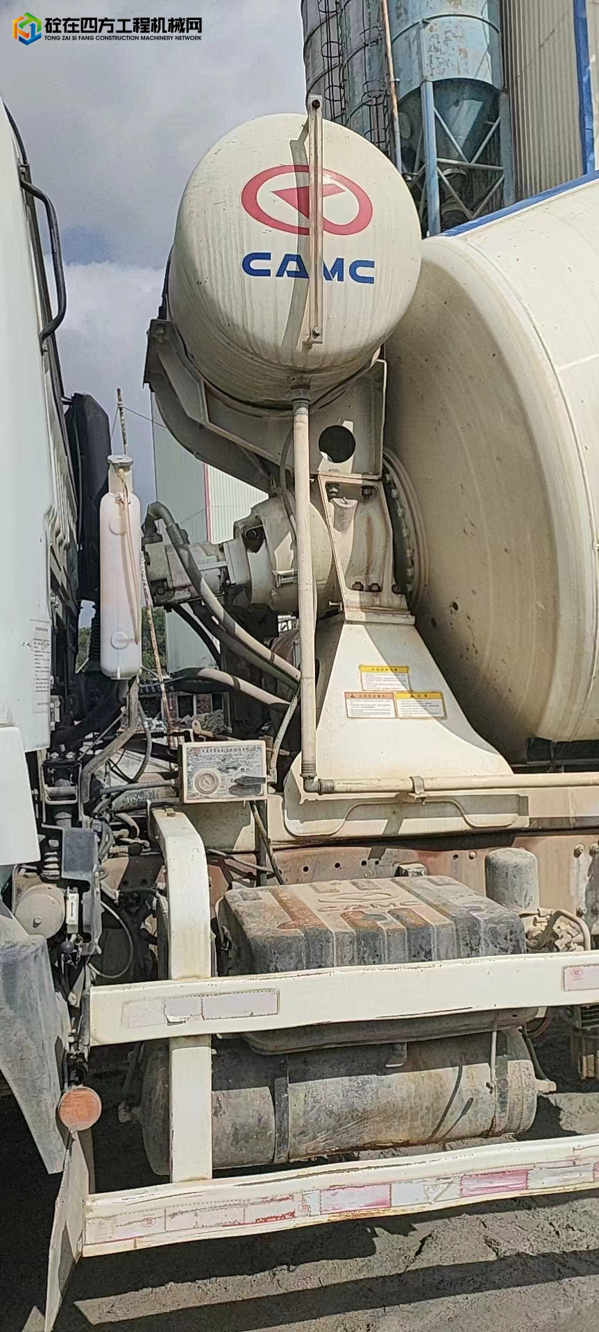 https://images.tongzsf.com/tong/truck_machine/20230114/163c26c973eee3.jpg