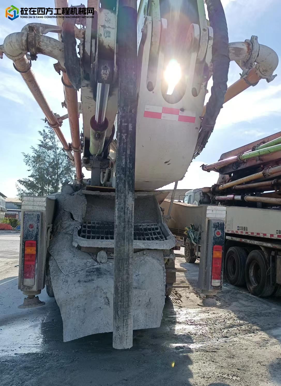 https://images.tongzsf.com/tong/truck_machine/20230117/163c63e87c2f41.jpg