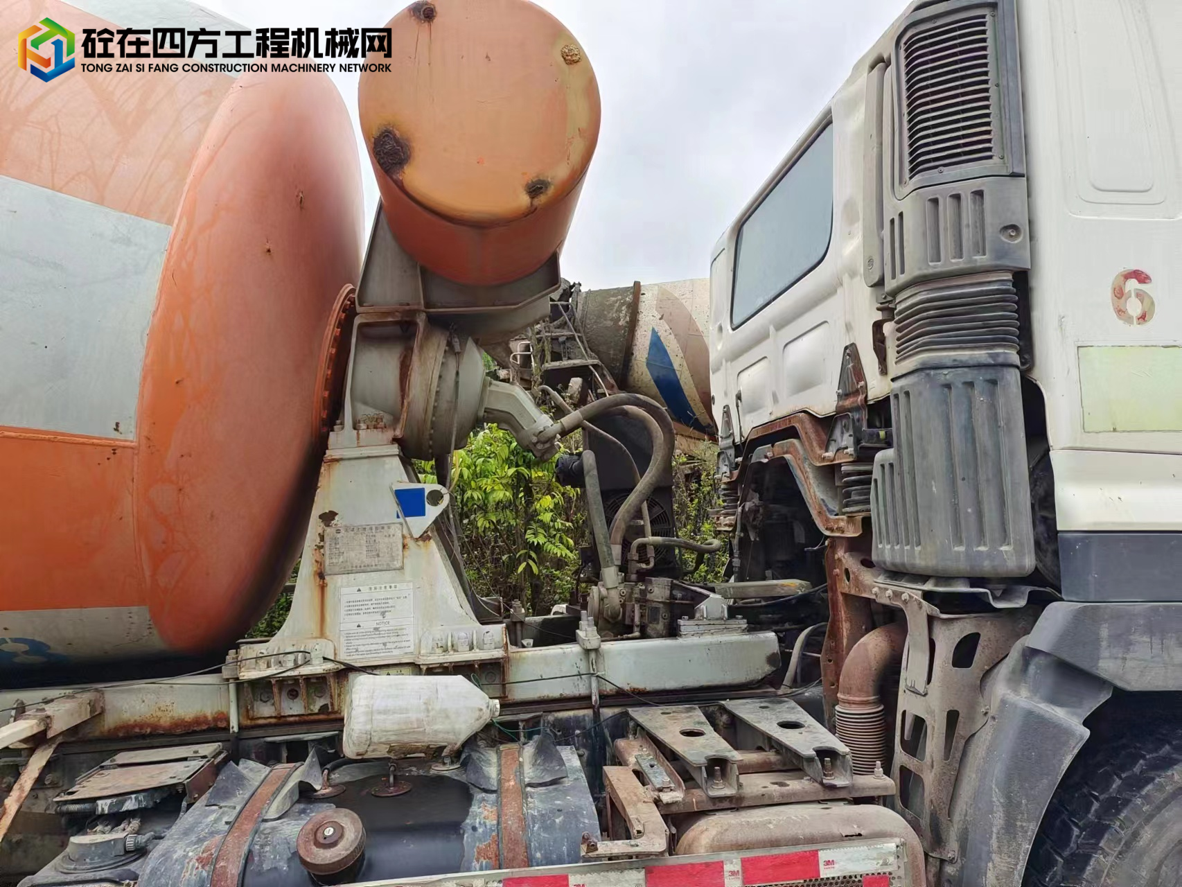 https://images.tongzsf.com/tong/truck_machine/20230202/163db18a298b88.jpg