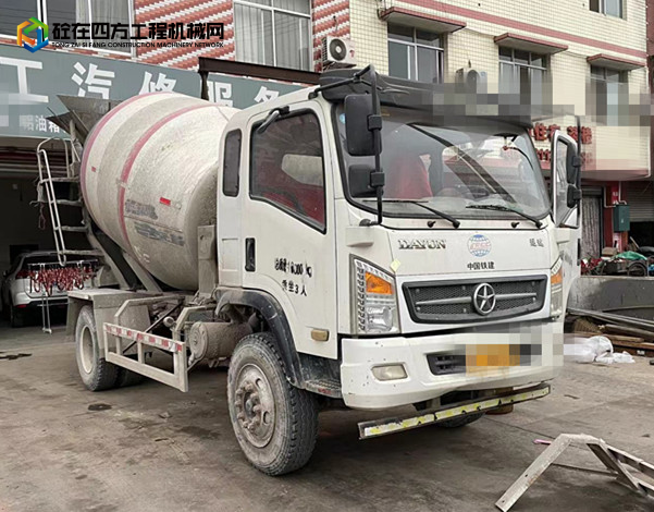 https://images.tongzsf.com/tong/truck_machine/20230202/163db6d8f45367.jpg