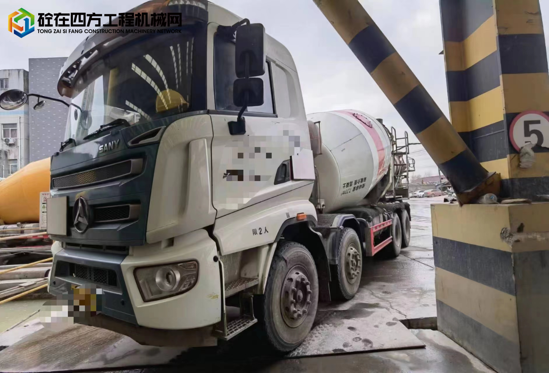 https://images.tongzsf.com/tong/truck_machine/20230207/163e1beb00ae52.jpg