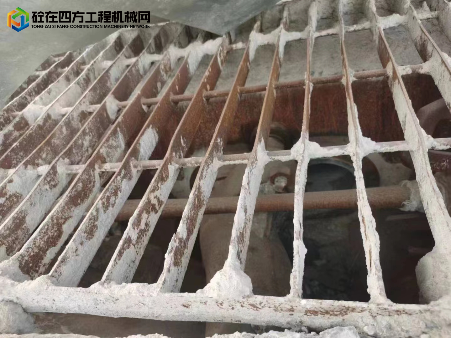 https://images.tongzsf.com/tong/truck_machine/20230210/163e5eeb1a7042.jpg