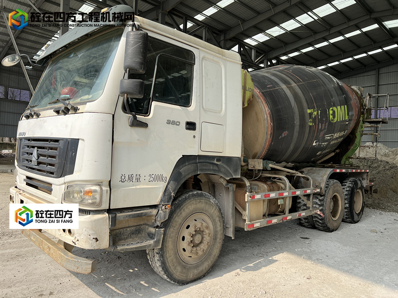 https://images.tongzsf.com/tong/truck_machine/20230214/163eb484373f4e.jpg