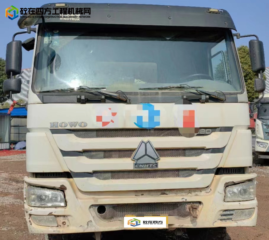 https://images.tongzsf.com/tong/truck_machine/20230215/163ec8c0000ca2.jpg
