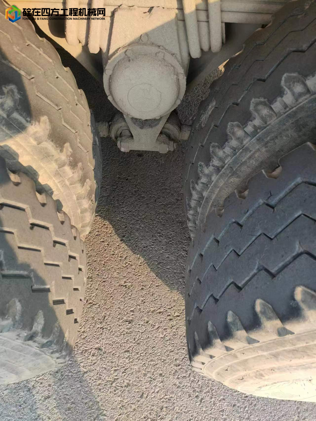 https://images.tongzsf.com/tong/truck_machine/20230216/163edeee12c805.jpg