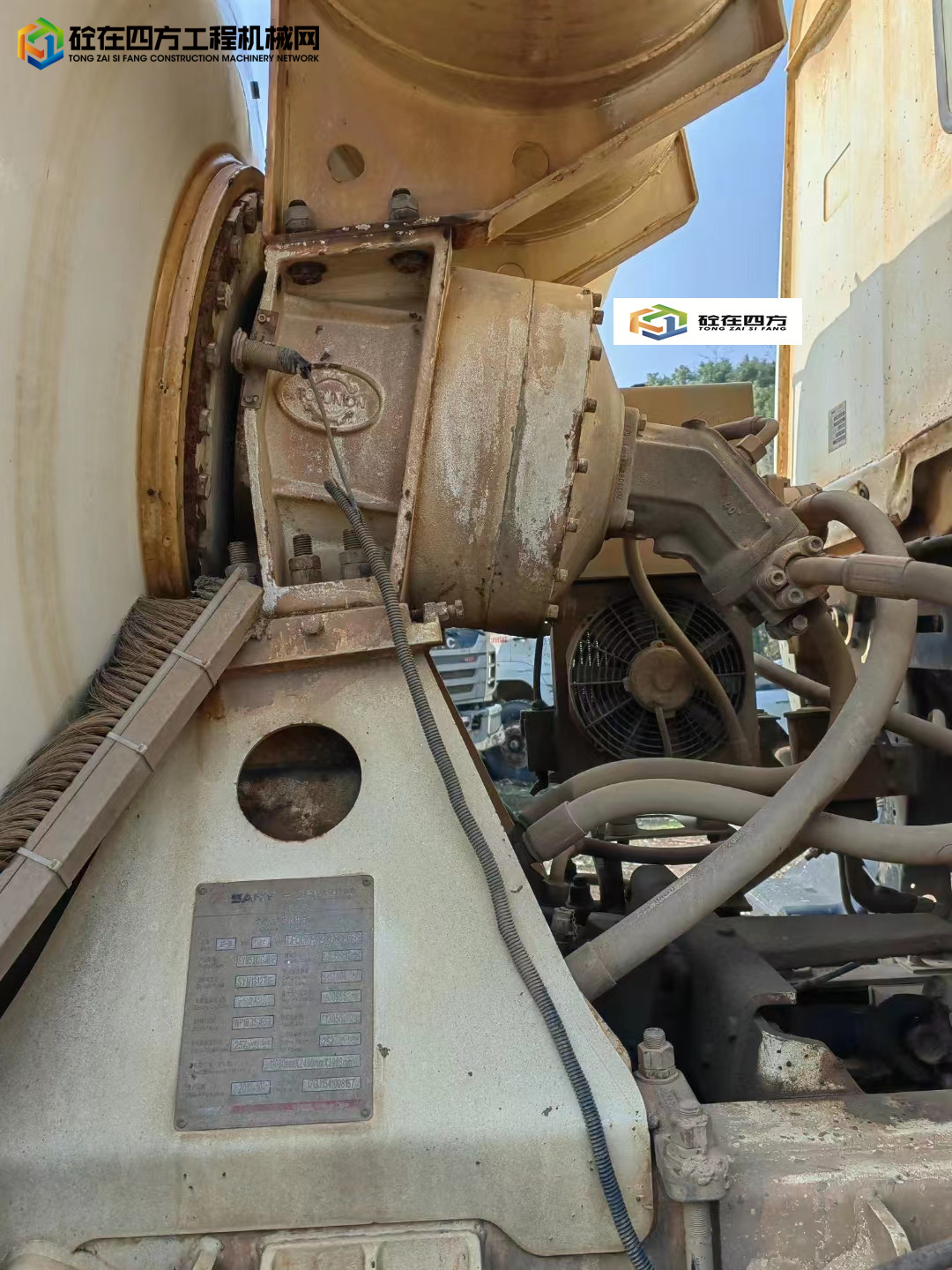 https://images.tongzsf.com/tong/truck_machine/20230220/163f2c2c1be51f.jpg