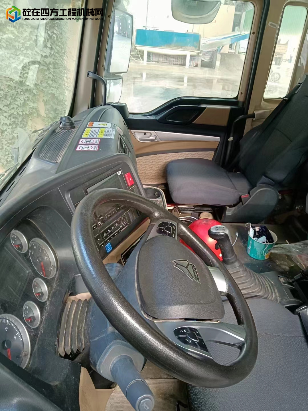 https://images.tongzsf.com/tong/truck_machine/20230221/163f42a52e3d4b.jpg