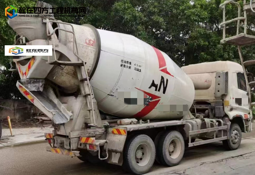 https://images.tongzsf.com/tong/truck_machine/20230221/163f45b0624584.jpg