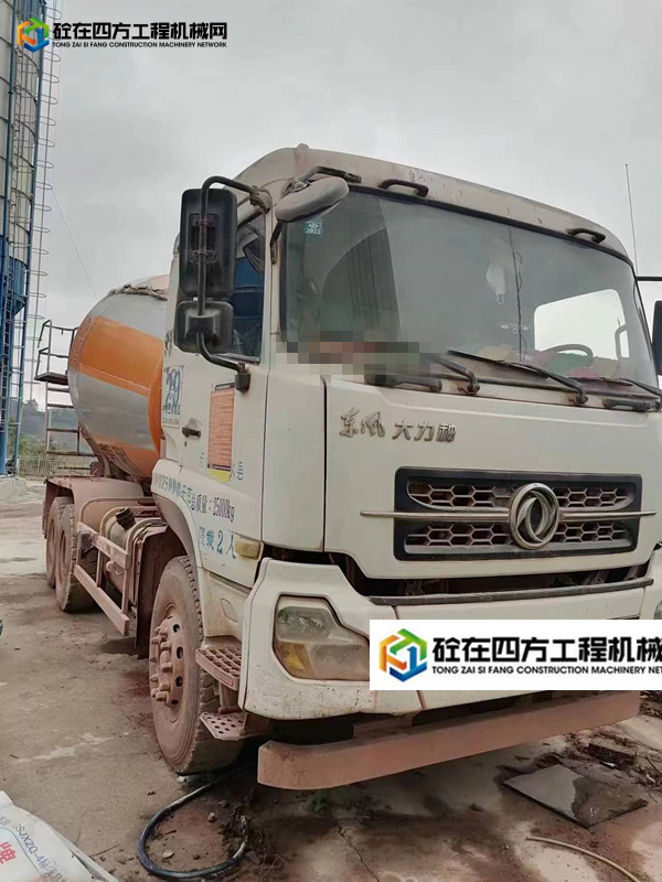 https://images.tongzsf.com/tong/truck_machine/20230222/163f5d9aa40ae1.jpg