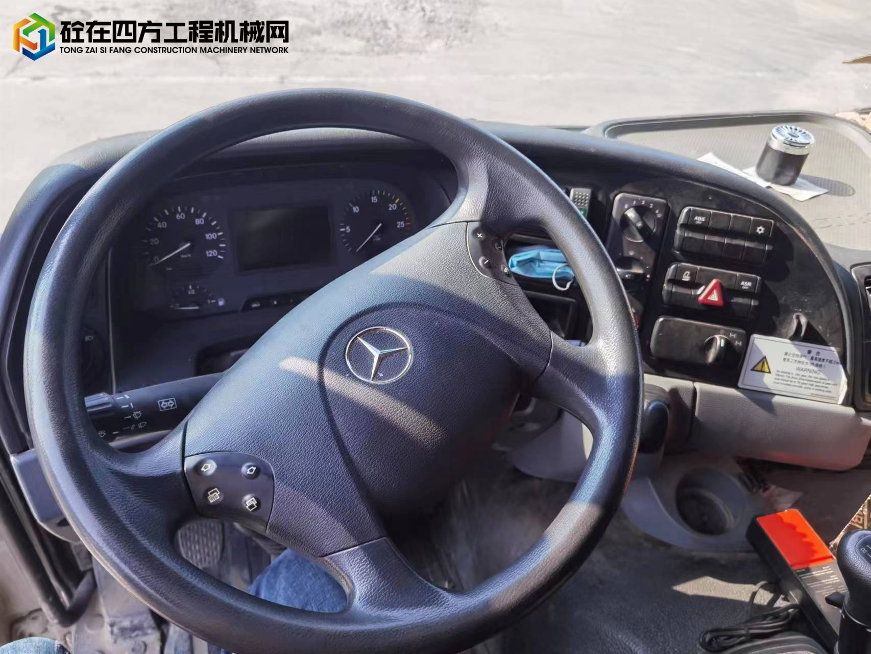 https://images.tongzsf.com/tong/truck_machine/20230302/164000049f2d44.jpg