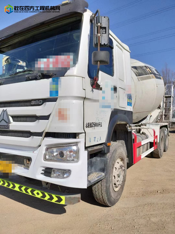 https://images.tongzsf.com/tong/truck_machine/20230303/164015e8e27f1e.jpg