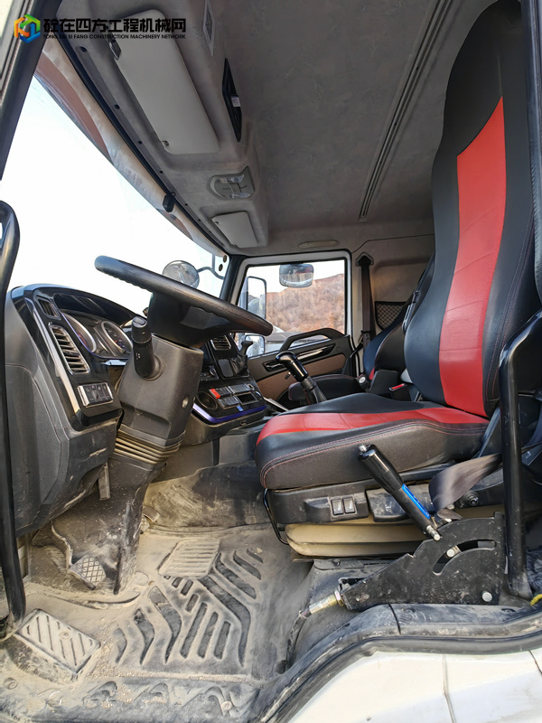 https://images.tongzsf.com/tong/truck_machine/20230308/164083d3b2270b.jpg
