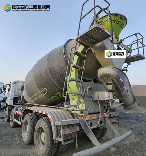 https://images.tongzsf.com/tong/truck_machine/20230308/164083d4199a74.jpg