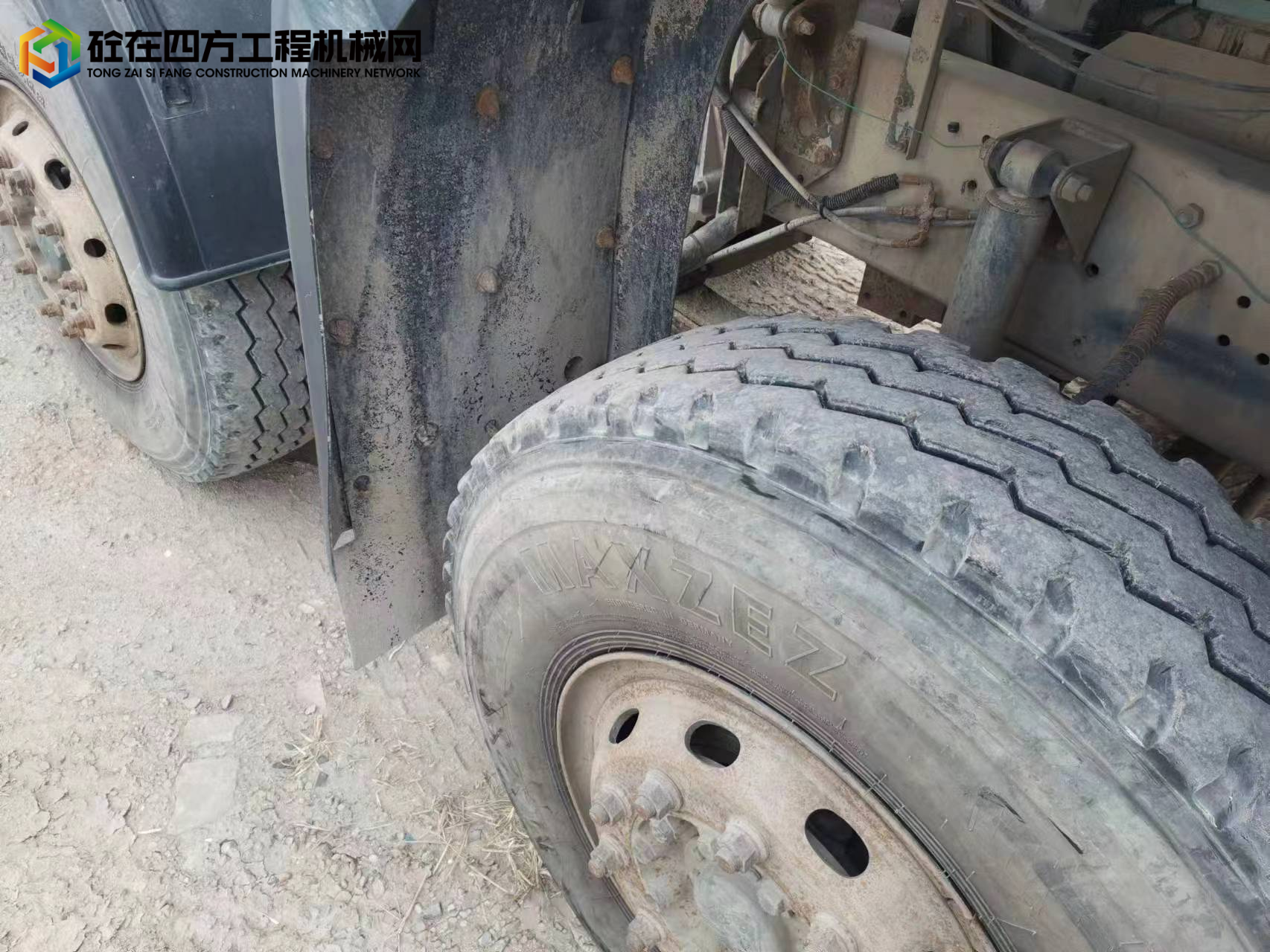 https://images.tongzsf.com/tong/truck_machine/20230310/1640adeacafdd2.jpg
