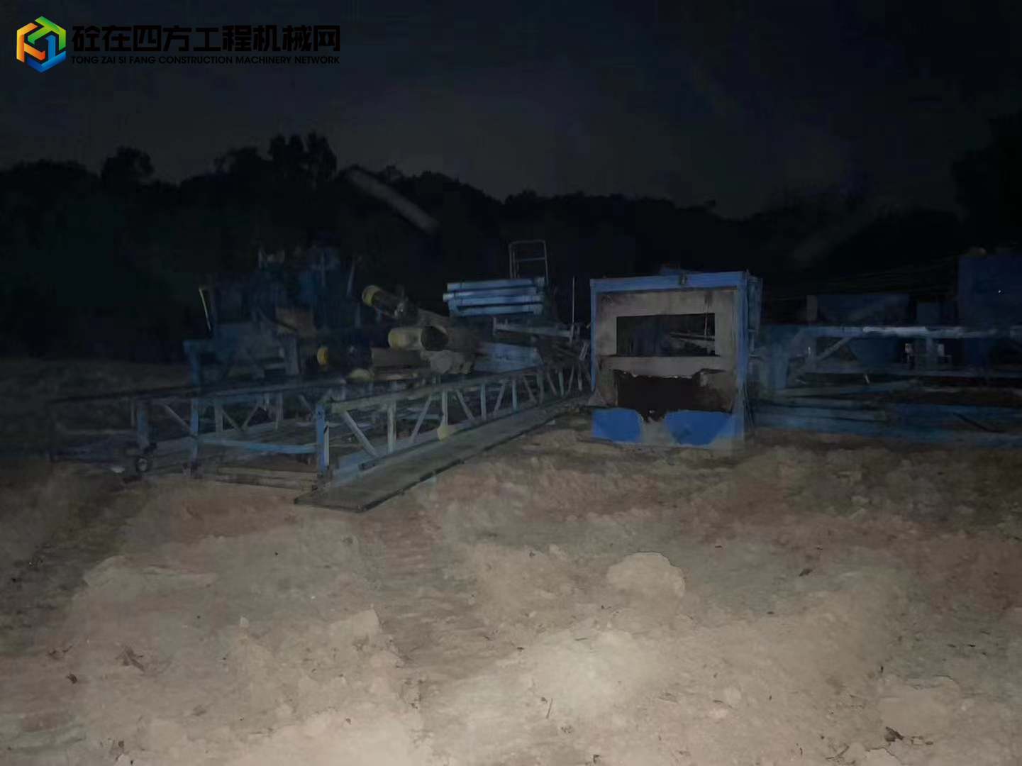 https://images.tongzsf.com/tong/truck_machine/20230311/1640c32eb6c395.jpg