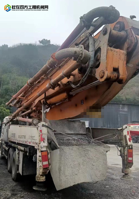https://images.tongzsf.com/tong/truck_machine/20230311/1640c3f5f68bb9.jpg