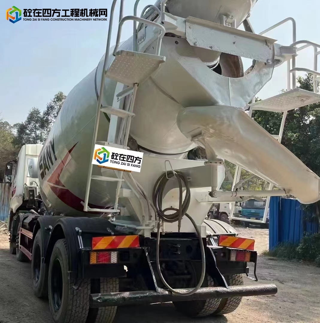 https://images.tongzsf.com/tong/truck_machine/20230313/1640ec5cacfb5d.jpg