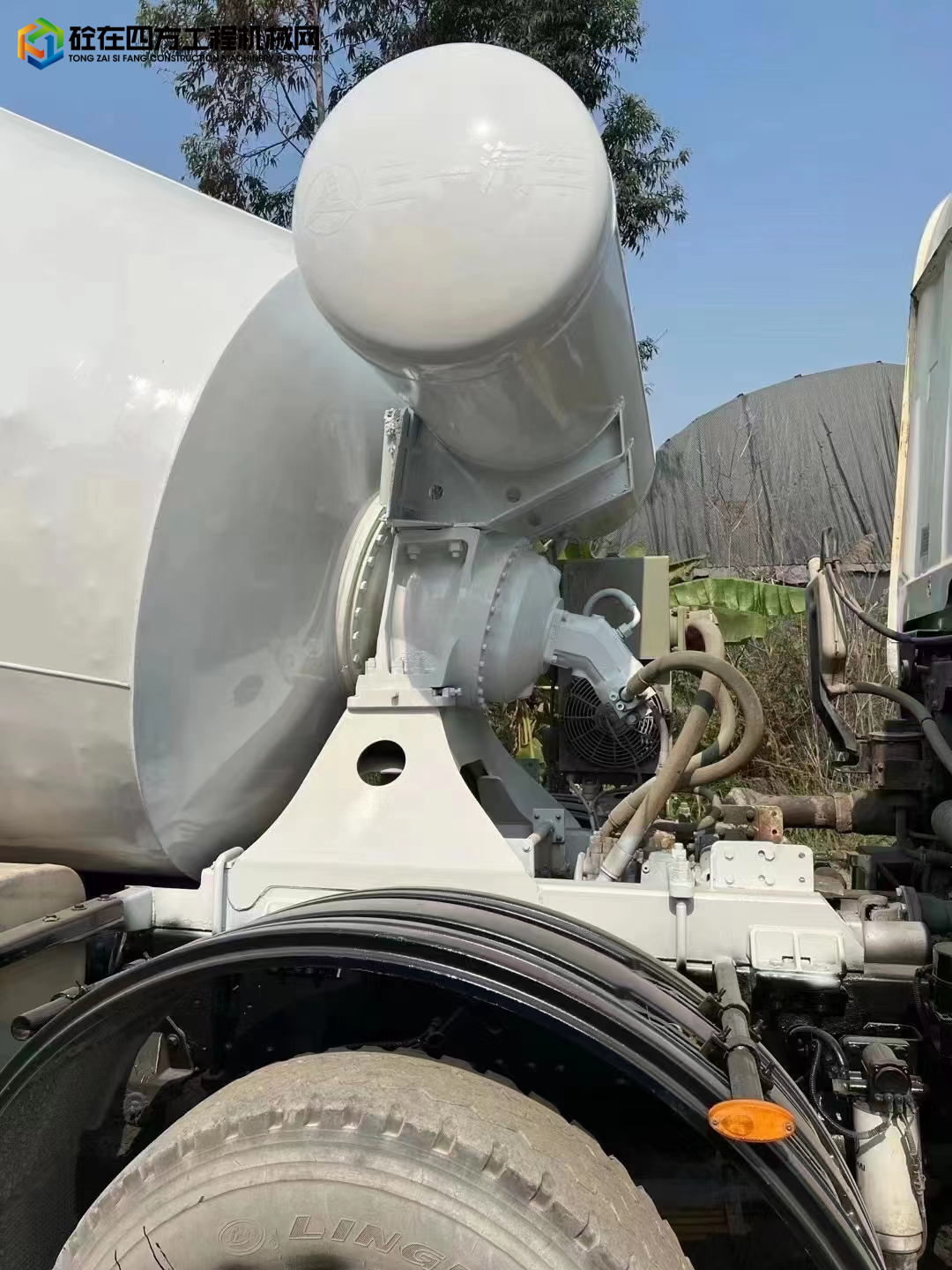 https://images.tongzsf.com/tong/truck_machine/20230313/1640ec5cd35ae6.jpg
