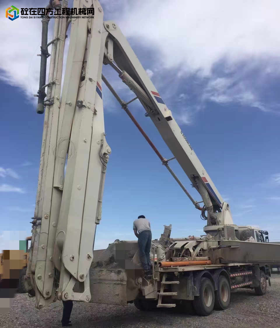 https://images.tongzsf.com/tong/truck_machine/20230314/1640fdfdea1c65.jpg