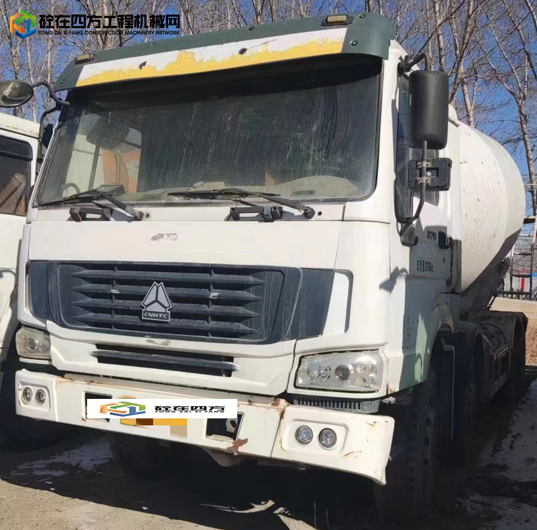https://images.tongzsf.com/tong/truck_machine/20230317/164142d2c83791.jpg