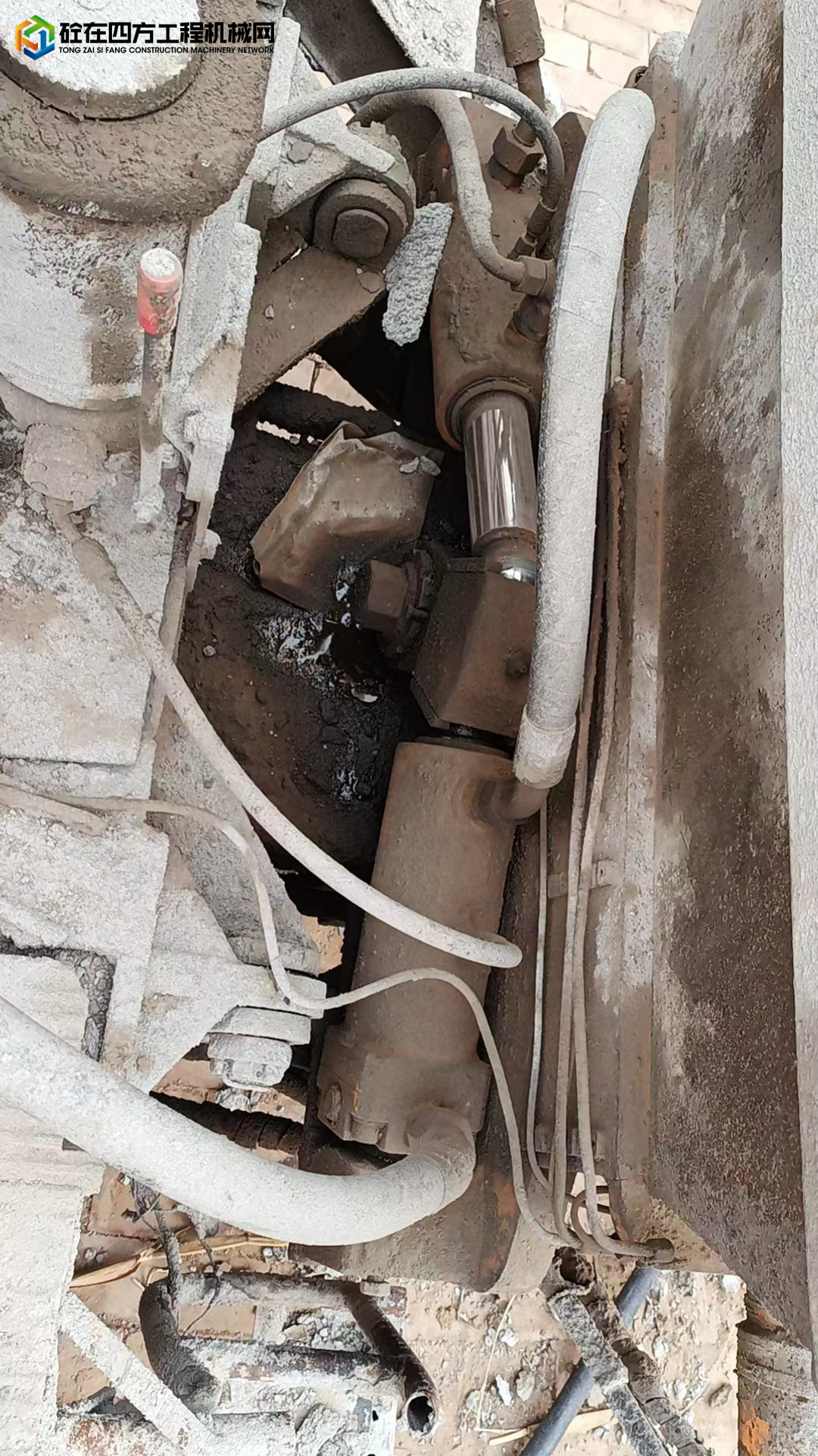 https://images.tongzsf.com/tong/truck_machine/20230319/16416f11284452.jpg
