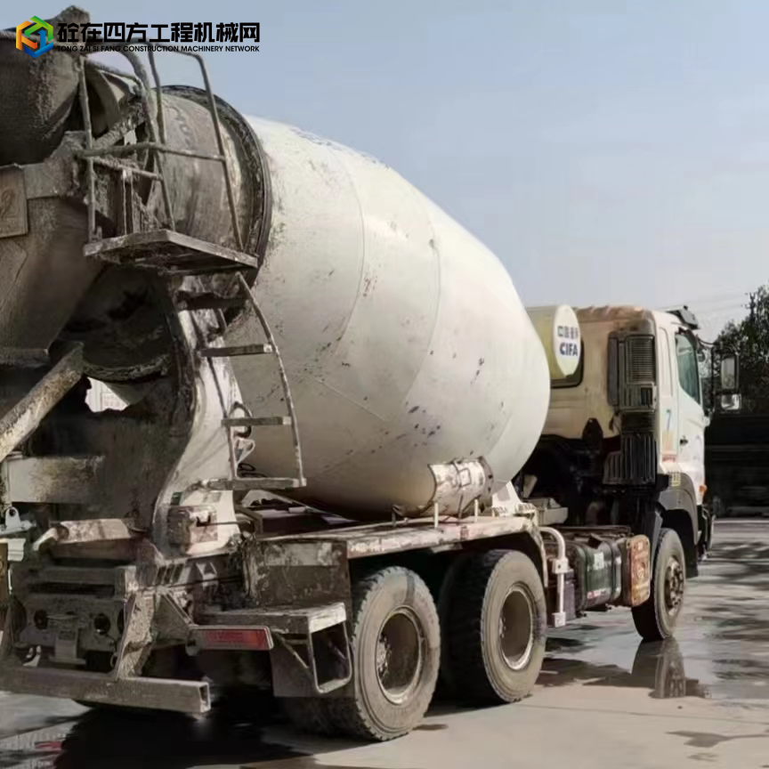 https://images.tongzsf.com/tong/truck_machine/20230320/164180d2ce76f3.jpg