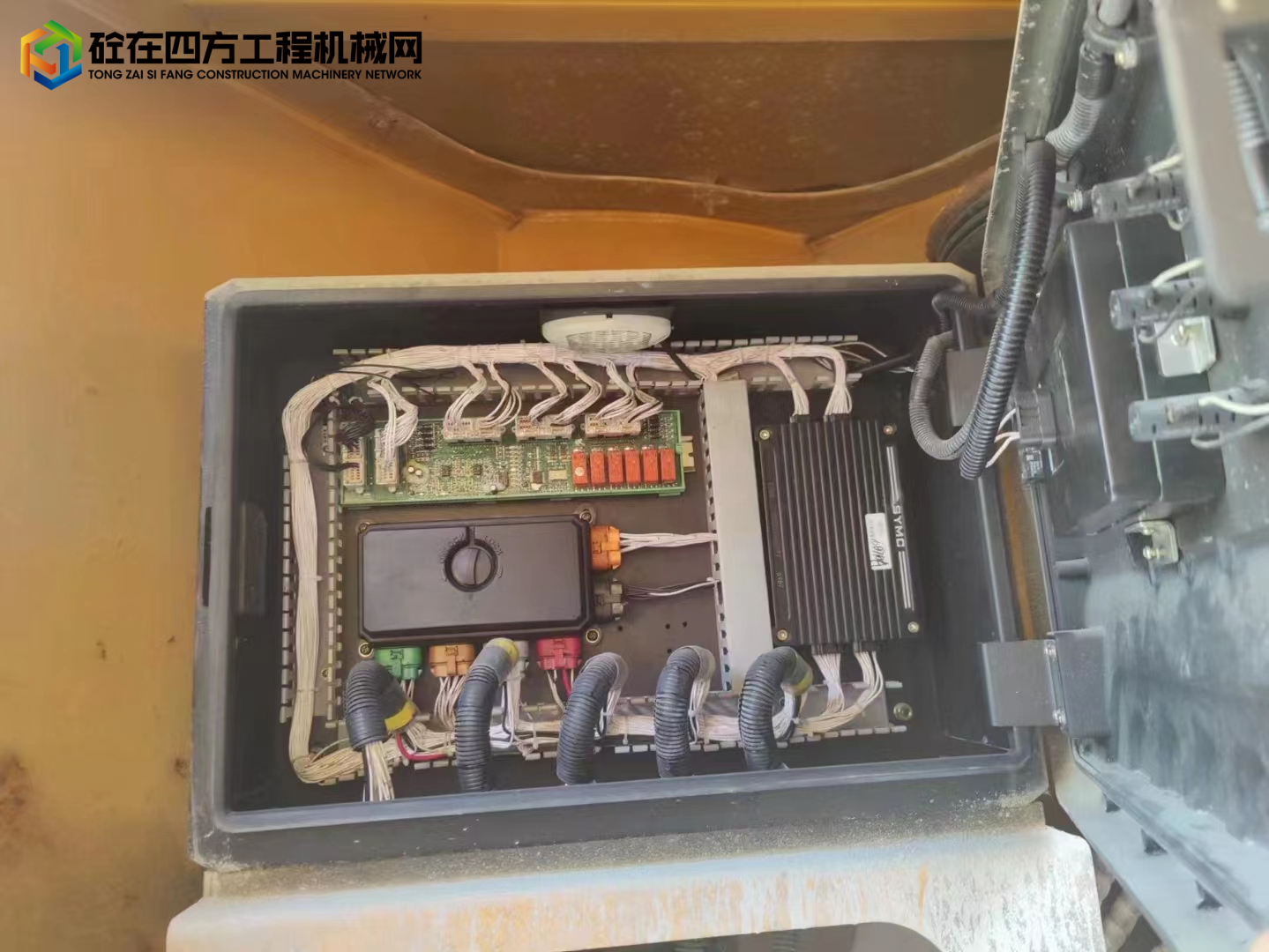 https://images.tongzsf.com/tong/truck_machine/20230321/1641906c4c90a5.jpg