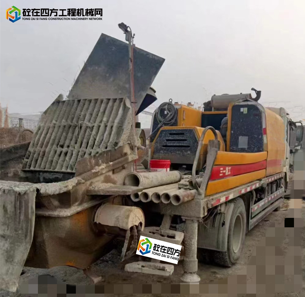 https://images.tongzsf.com/tong/truck_machine/20230322/1641a5e409ca46.jpg