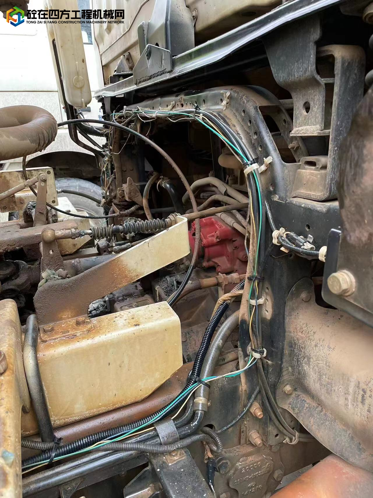 https://images.tongzsf.com/tong/truck_machine/20230322/1641a99c002ce3.jpg