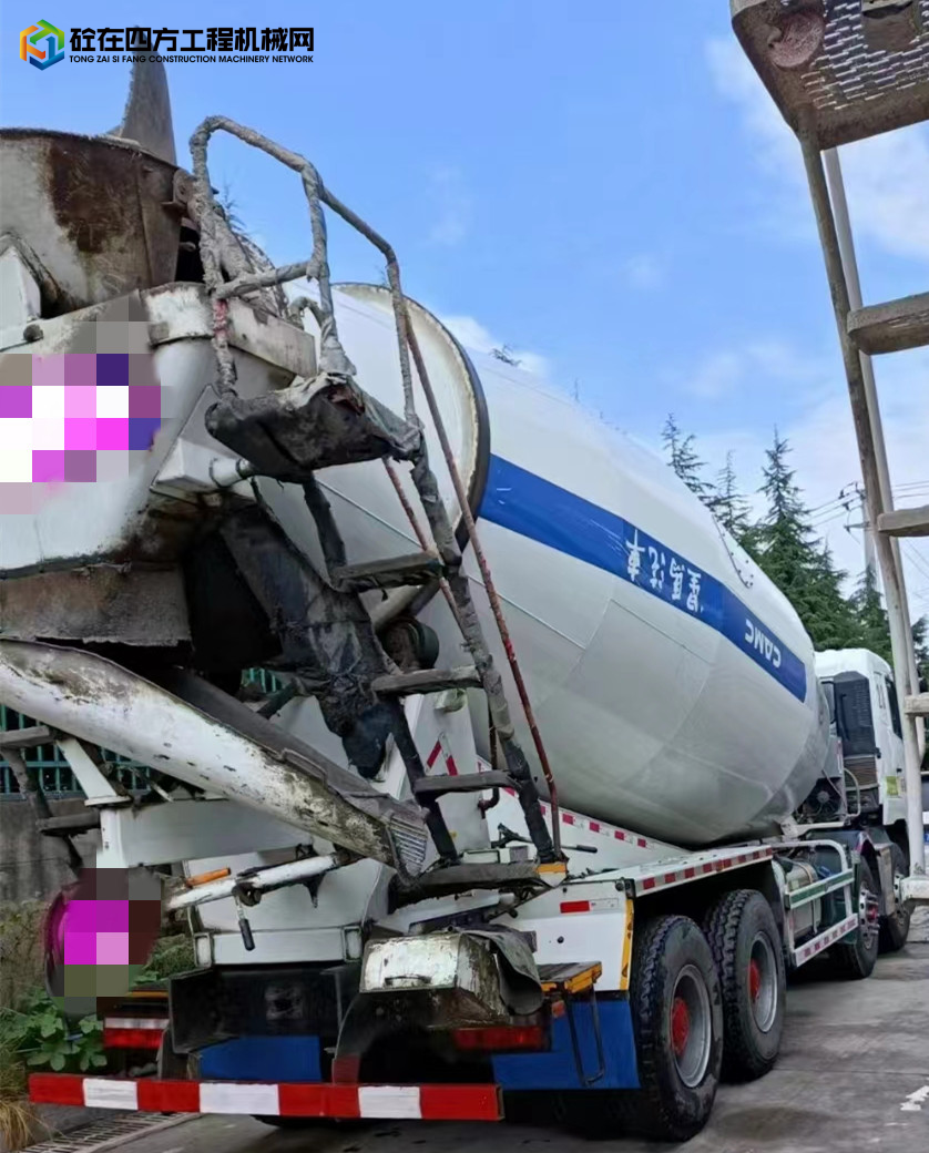 https://images.tongzsf.com/tong/truck_machine/20230323/1641bf7cd8e681.jpg