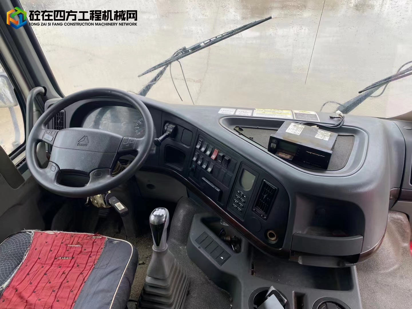https://images.tongzsf.com/tong/truck_machine/20230324/1641d0fae6002e.jpg