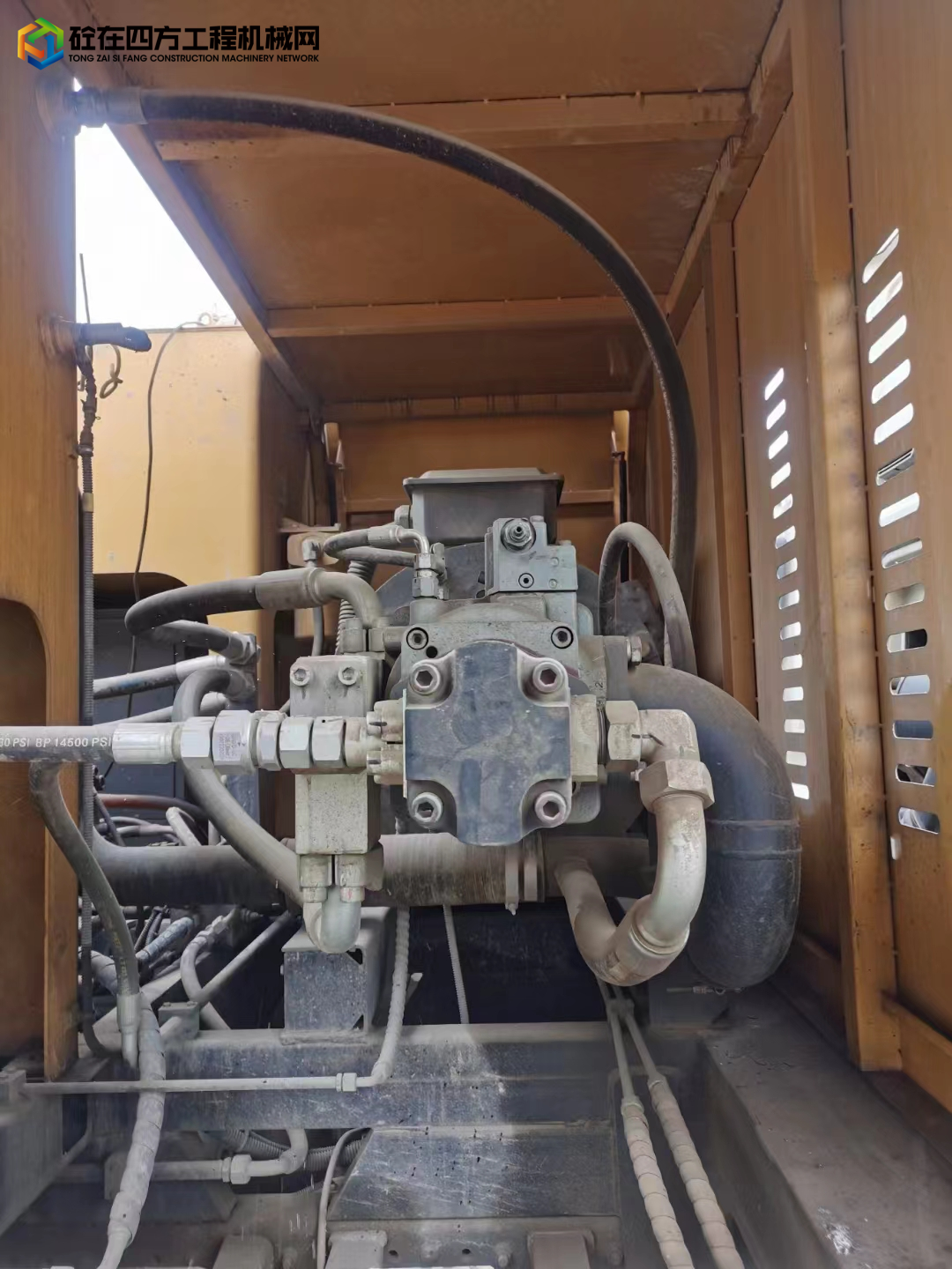https://images.tongzsf.com/tong/truck_machine/20230324/1641d1a23cbfb0.jpg